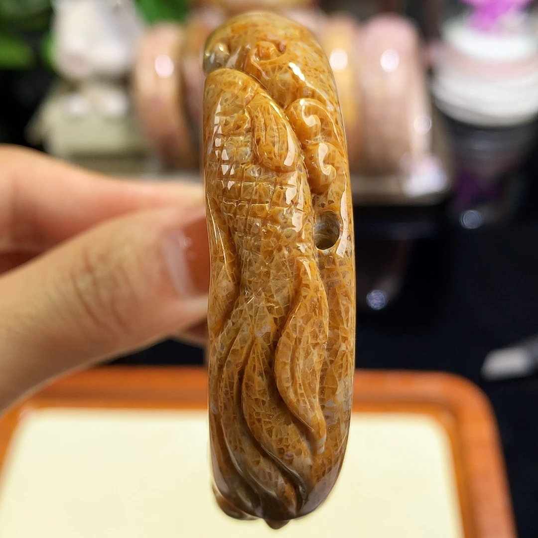 硅化珊瑚（珊瑚玉）未镶嵌吊坠(赠链)2号雕刻镯53圈口