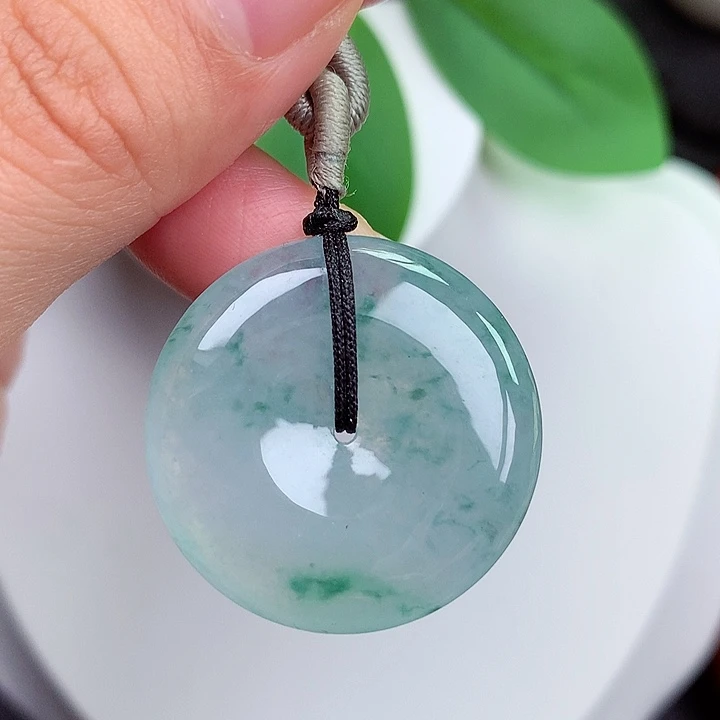 颈饰未镶嵌翡翠平安扣 29x5.8mm