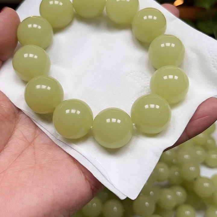 和田玉手串未镶嵌