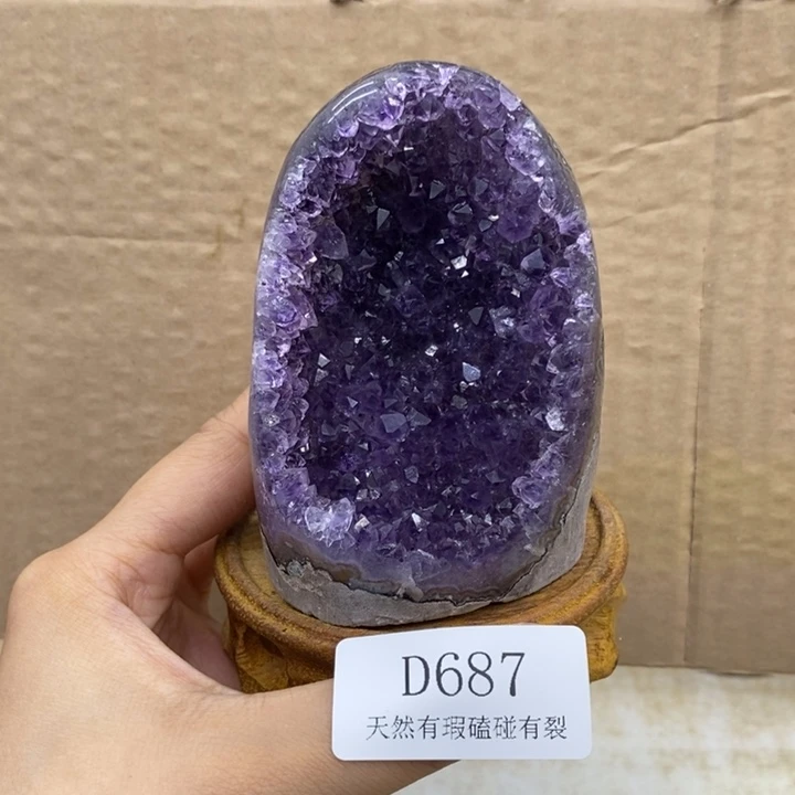 未镶嵌水晶大型摆件（非配饰）