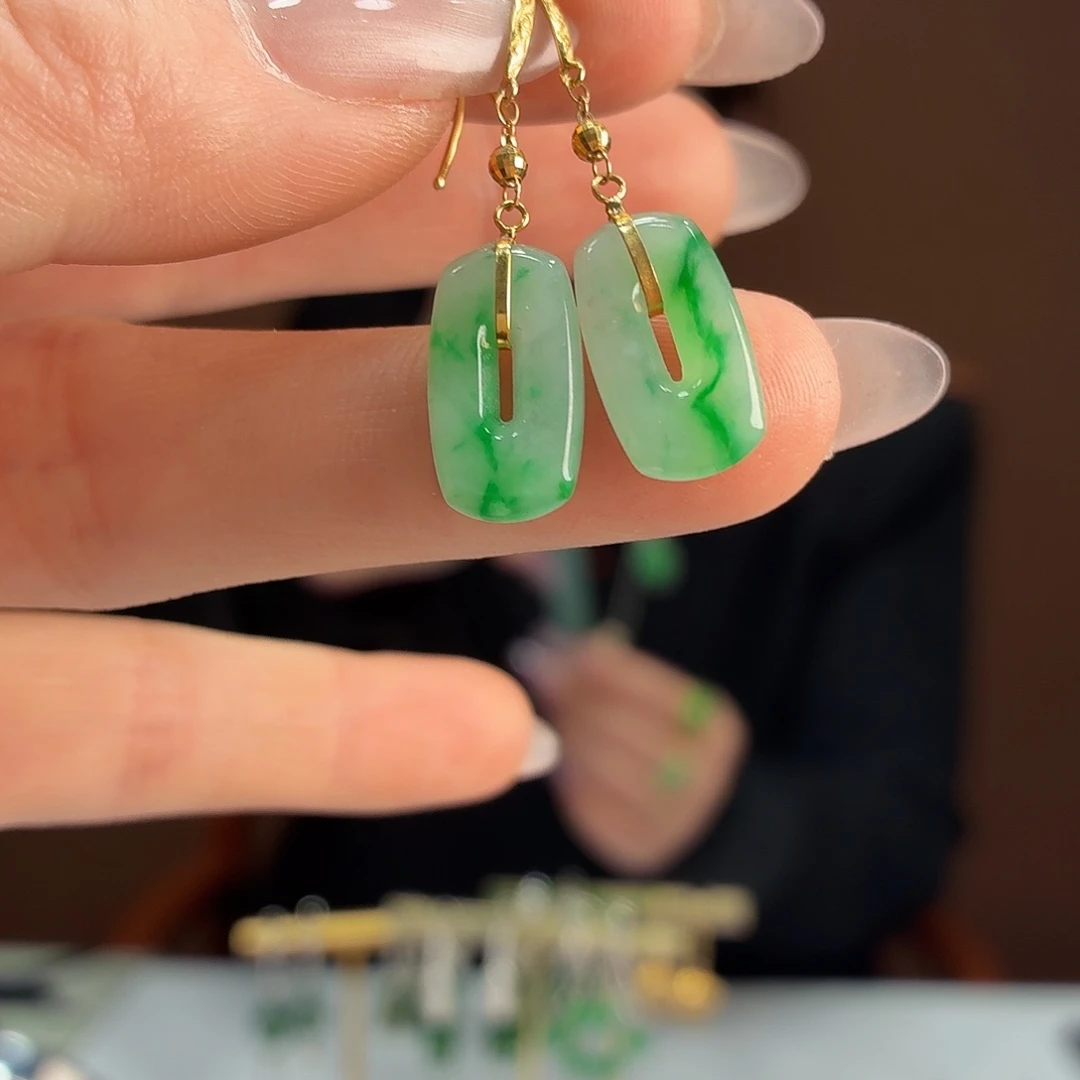 翡翠18K金镶嵌耳饰耳饰