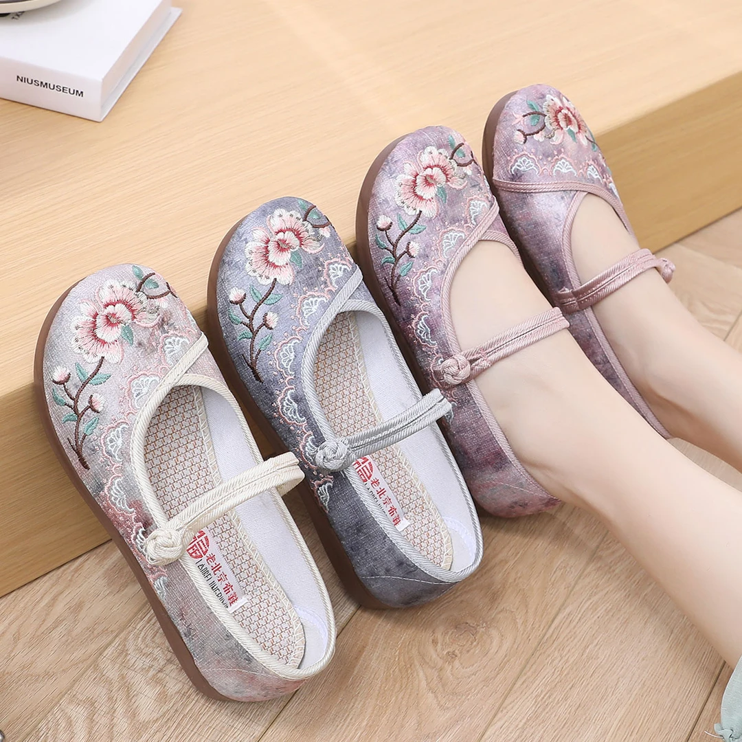 汉服鞋平底民族风绣花春季绣花纯色女中年青年布鞋老年中国风