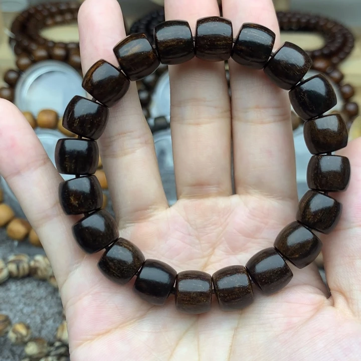 贡木巴布亚1/1.1黑琥珀