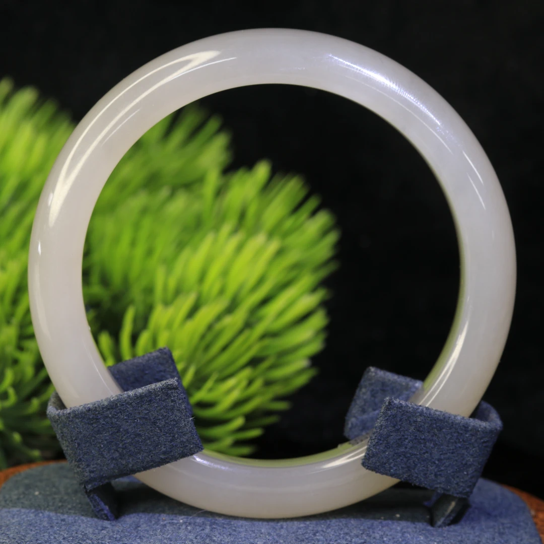 13和田玉冰烟紫手镯/500183保利厦门拍卖