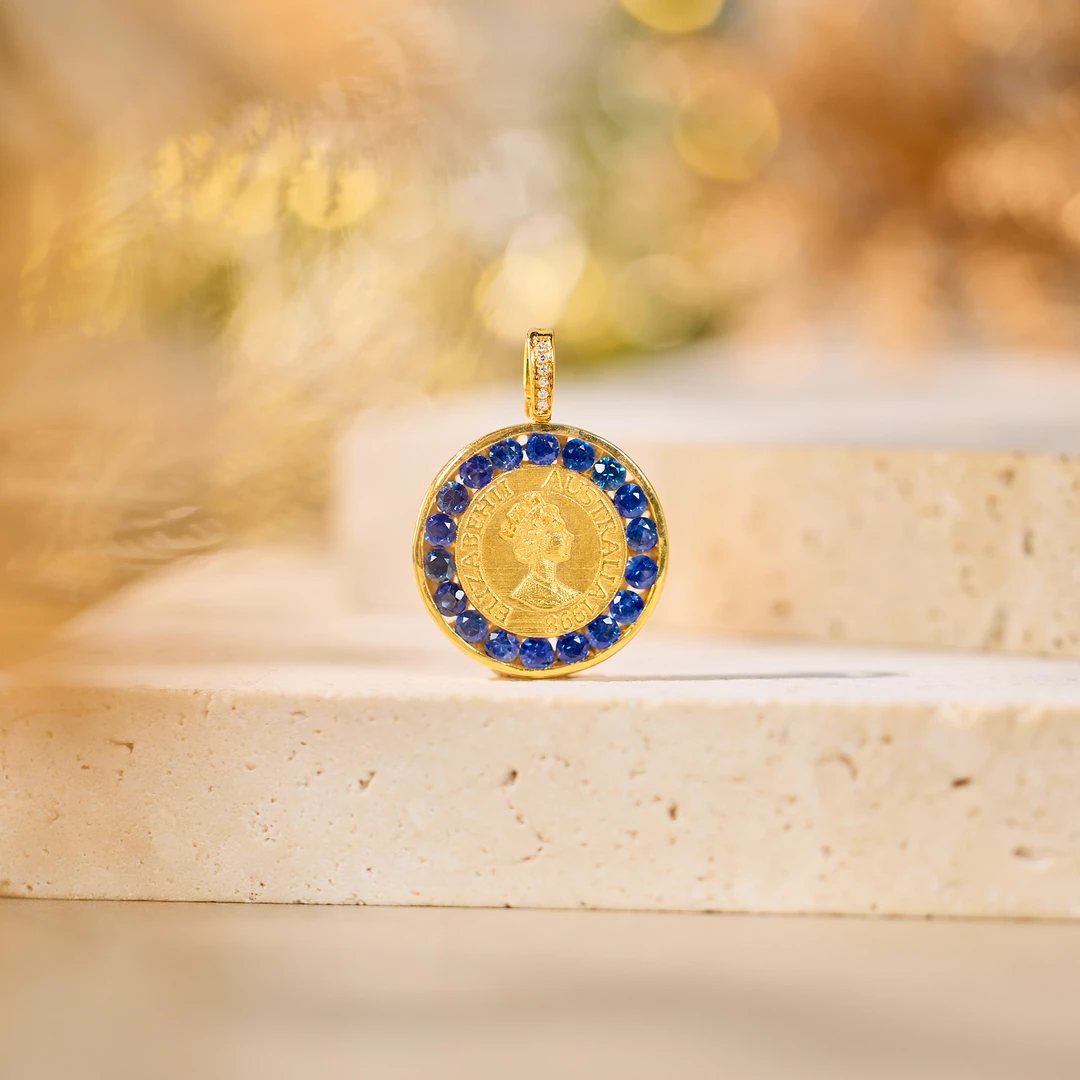 【歪歪补贴】女王牌*蓝宝石吊坠18K金轻奢珠宝（多样性发一）XB-S1495