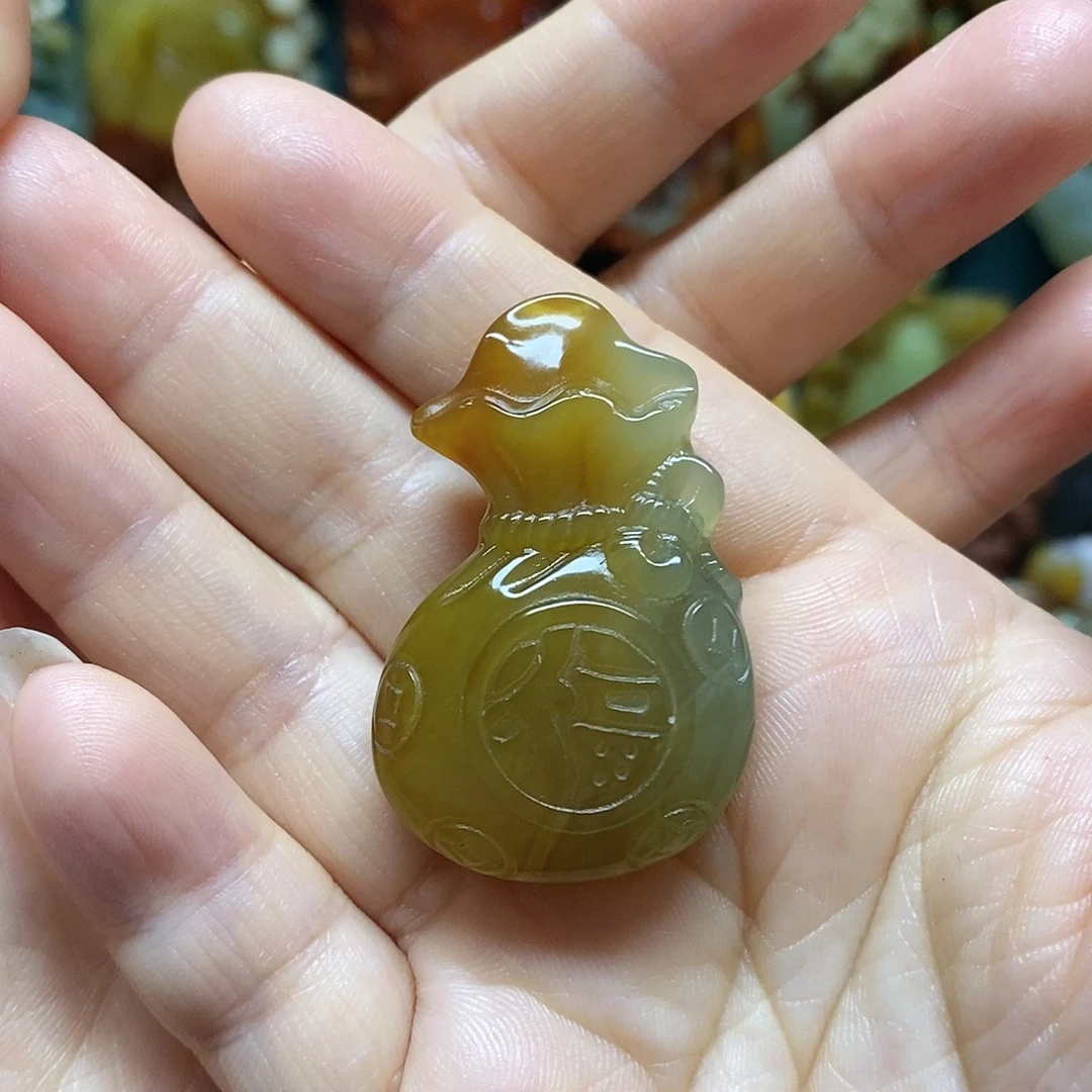 岫玉未镶嵌吊坠(不含链)