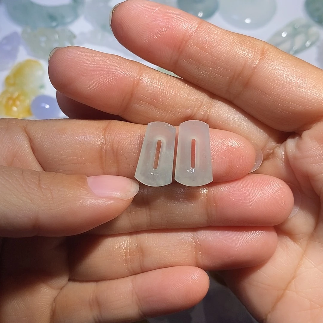 定制翡翠未镶嵌方扣