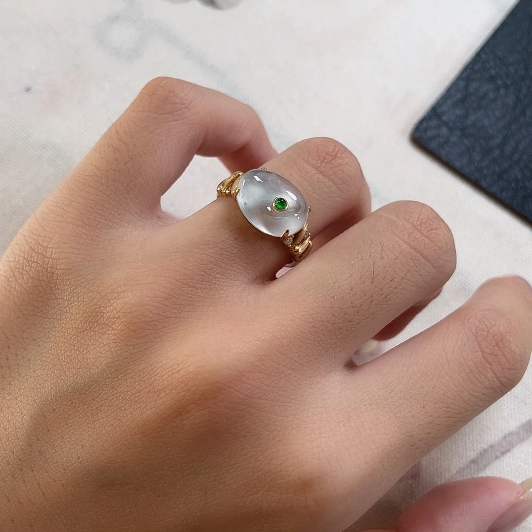 子***人18K金镶嵌戒指翡翠“风生水起”戒指 48小时鉴赏