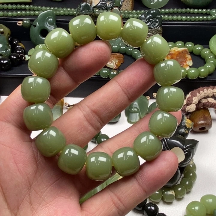 手链未镶嵌岫岩老玉（透闪石质玉）