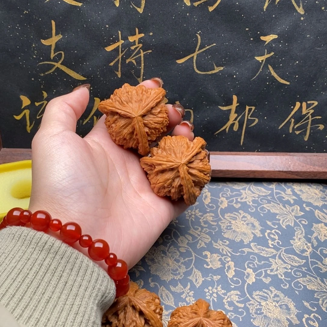 吊坠文玩核桃生*平