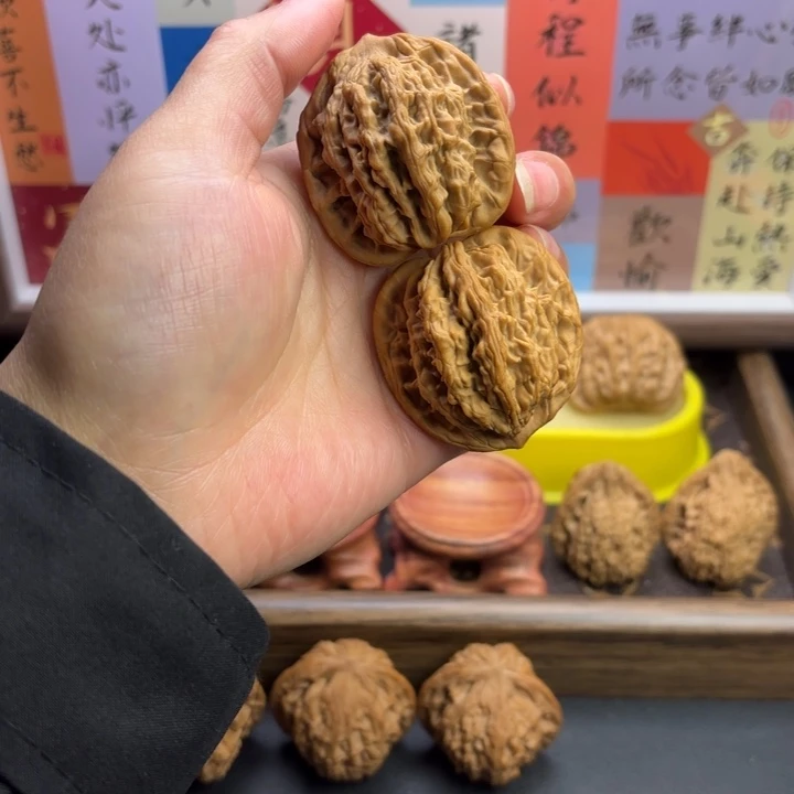 把件文玩核桃全品麦穗虎头