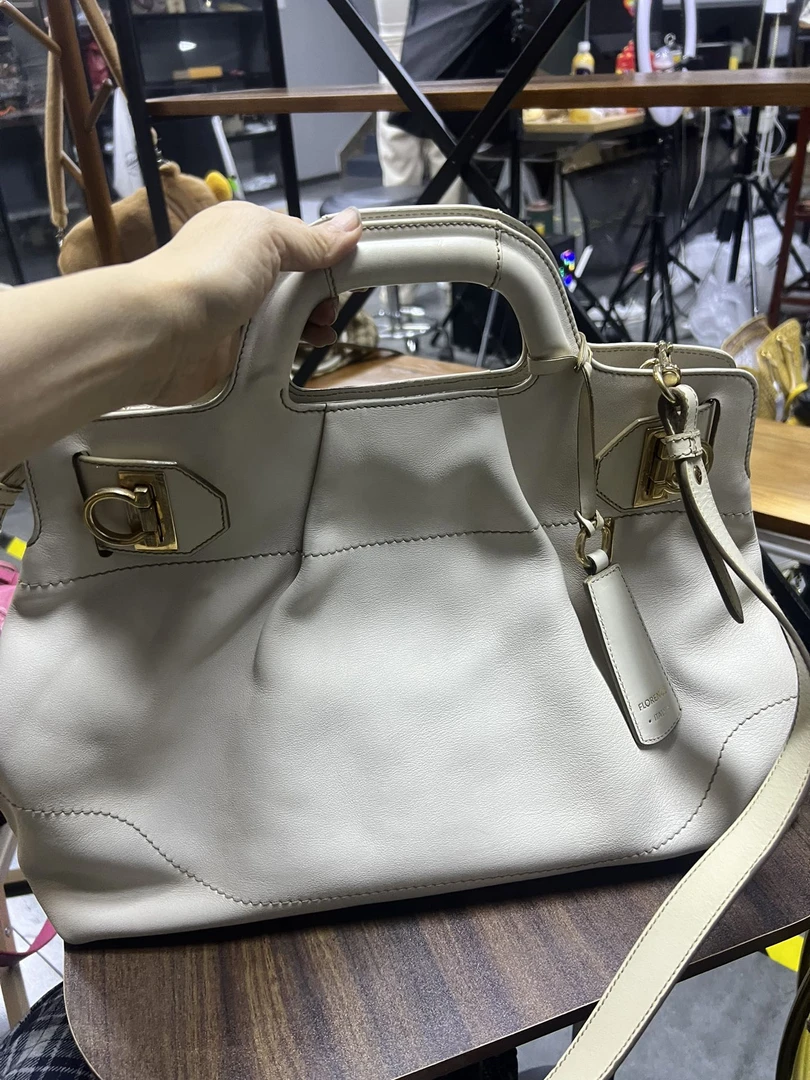 95新 FERRAGAMO/菲拉格慕 /手提包/15521