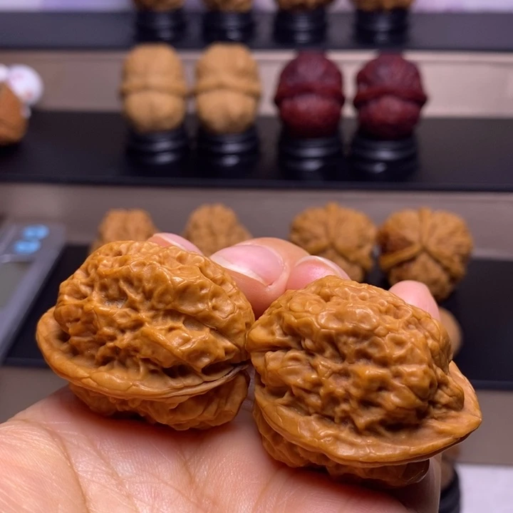 文玩核桃把件霸王枪金蟾25