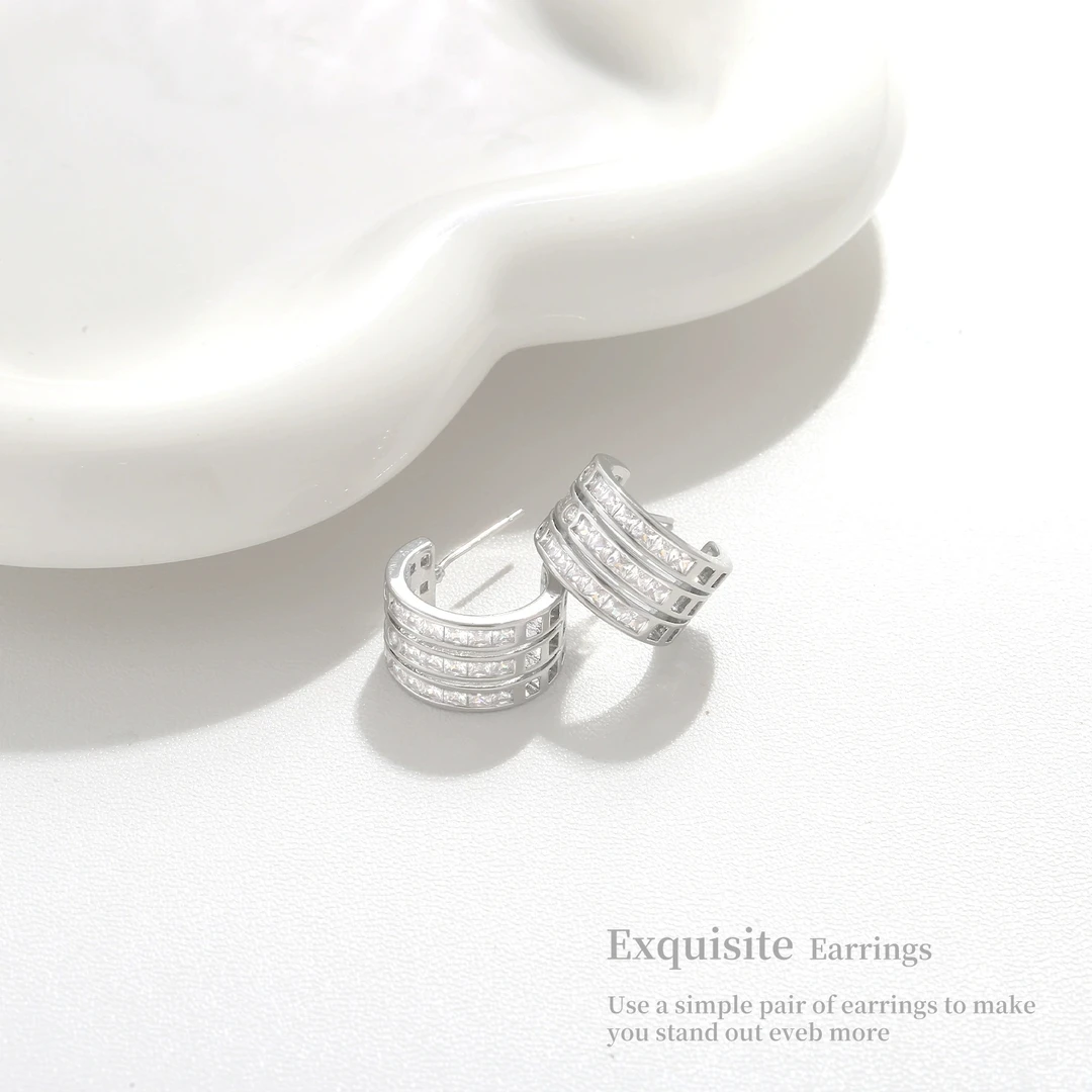 铜合金耳饰 冷淡风纯银耳钉耳饰s925银针防过敏三层锆石设计耳环