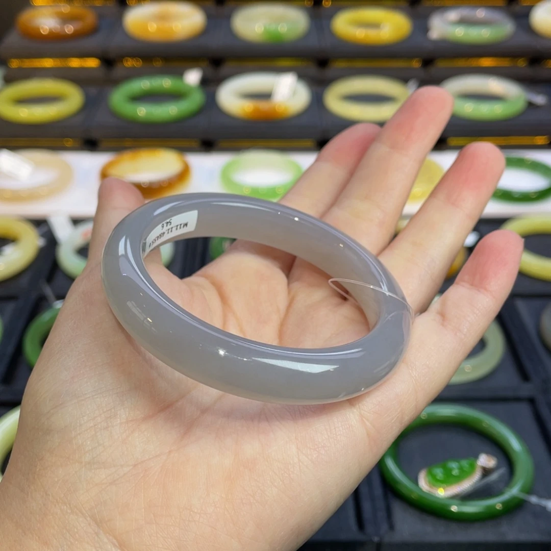 和田玉手镯未镶嵌烟紫手镯5556