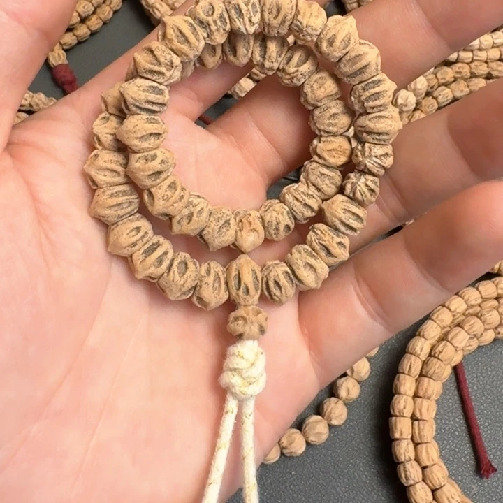 q***r柏香籽/百香籽吊坠