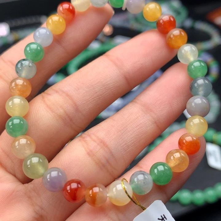 翡翠手镯未镶嵌卡