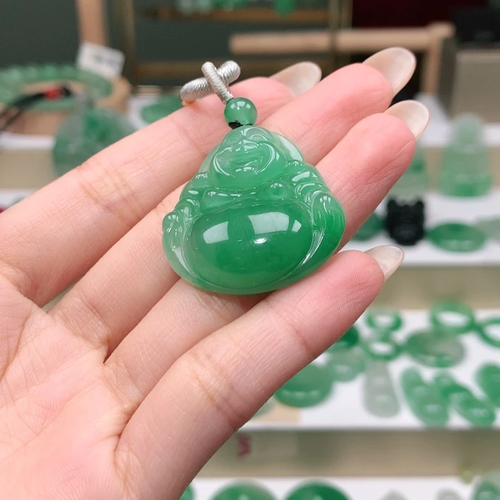 颈饰未镶嵌石英质玉B****猪
