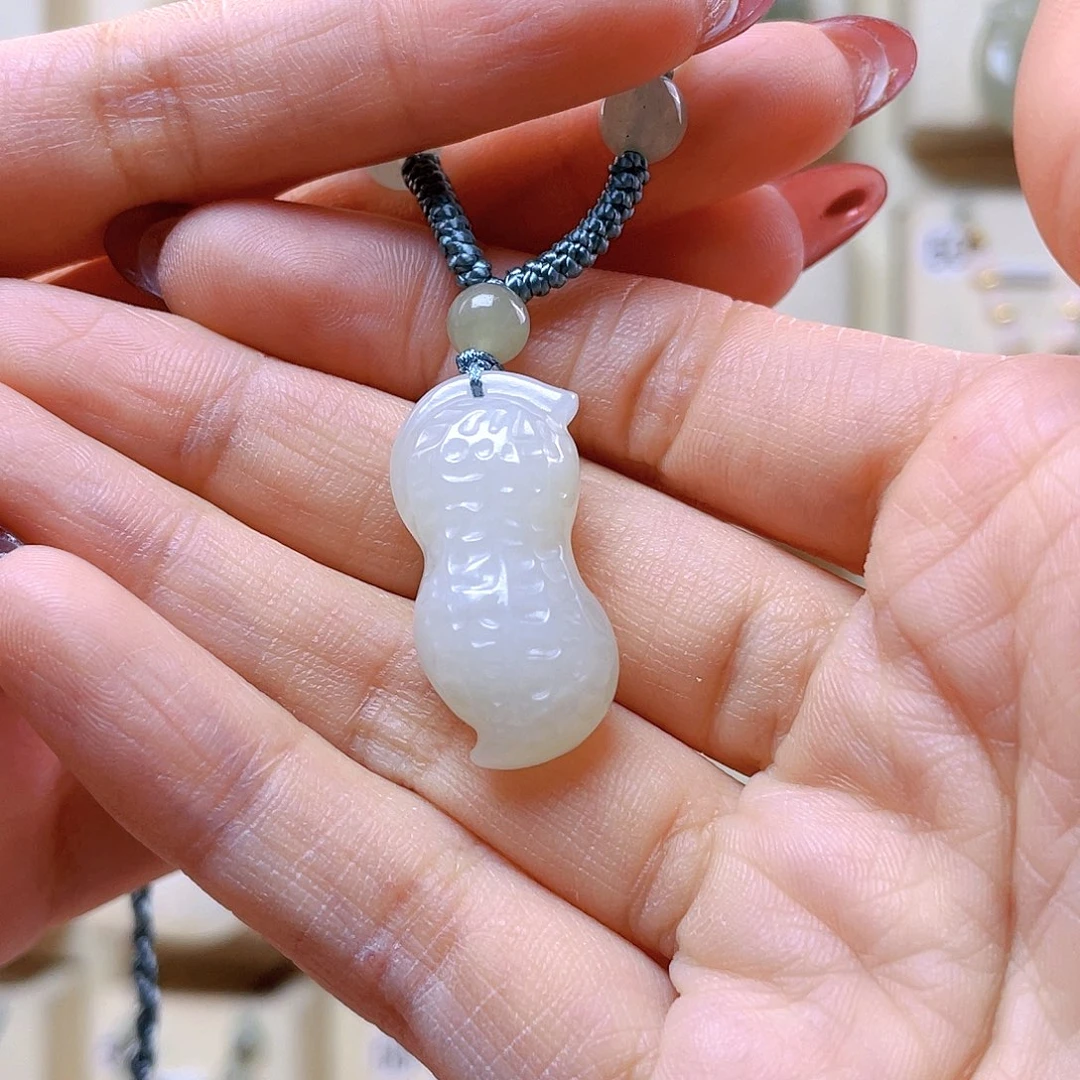 和田玉吊坠(赠链)未镶嵌明**好