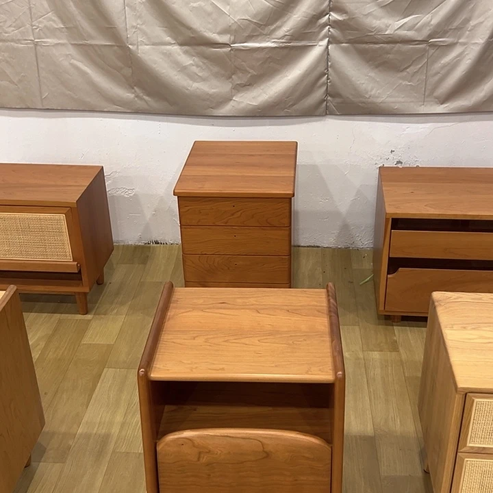 北美样品床头柜不退不换