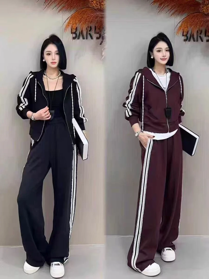 两个颜色运动套装