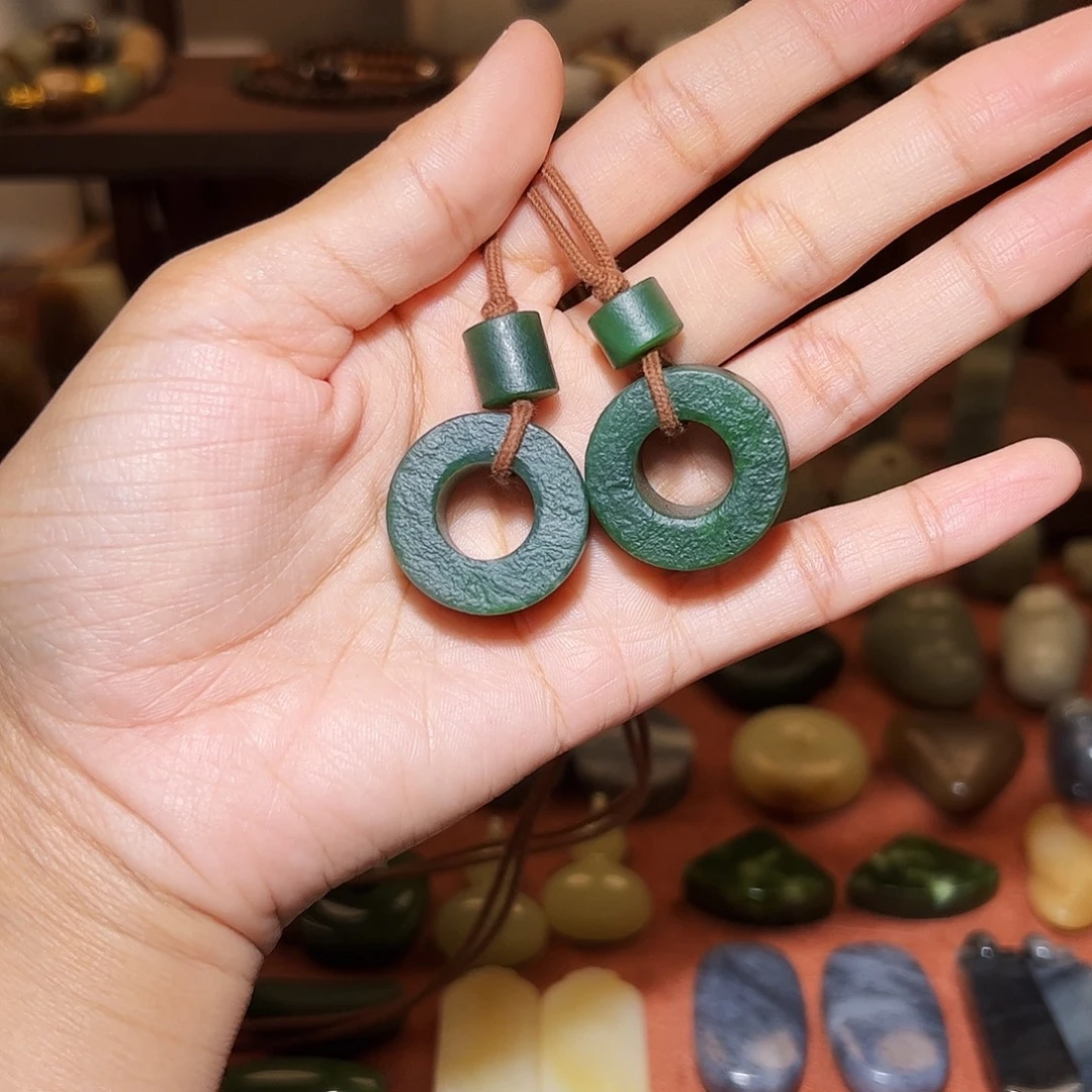 和田玉未镶嵌颈饰任选其一