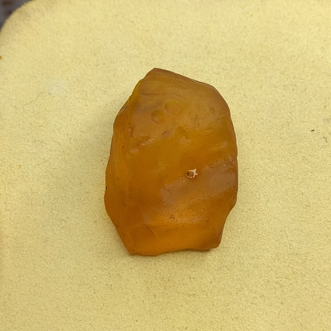 定制蜜蜡未镶嵌梨