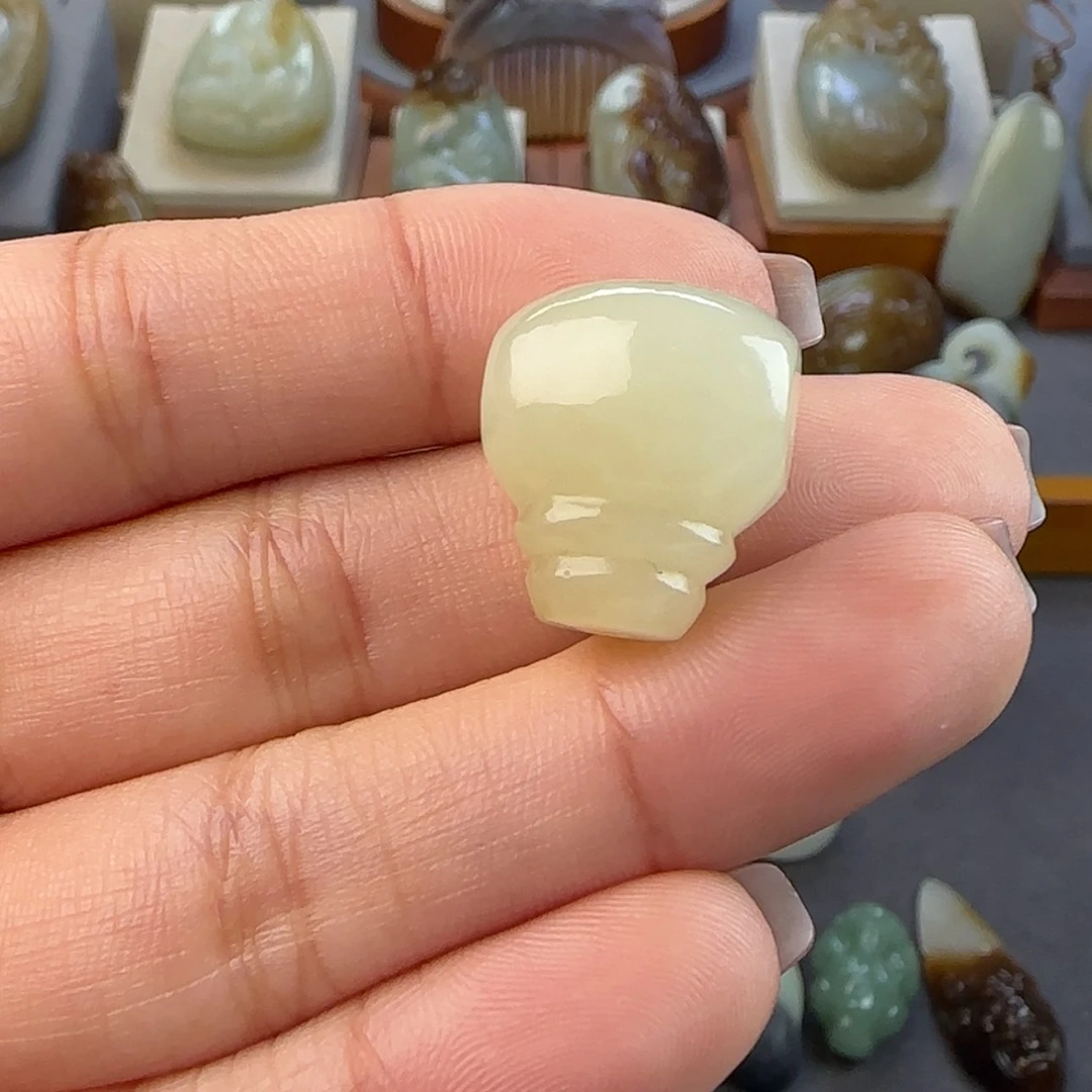 【闪购商品】和田玉颈饰未镶嵌如**水