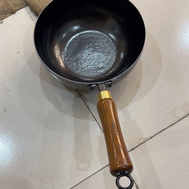 阿***果熟铁24奶锅微瑕特价不退换