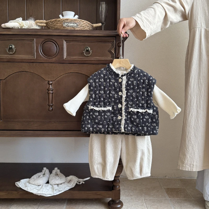 婴儿外出秋冬季女宝宝套装深秋夹棉加厚小宝贝一岁时髦冬款三件套