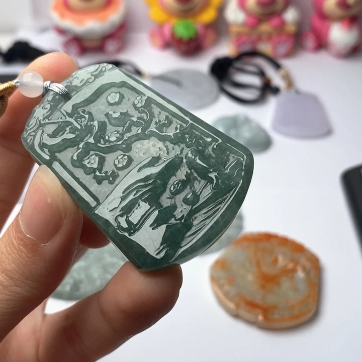 翡翠未镶嵌颈饰翡翠