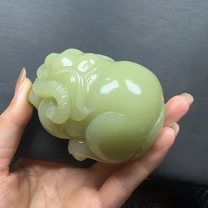 未镶嵌和田玉挂件