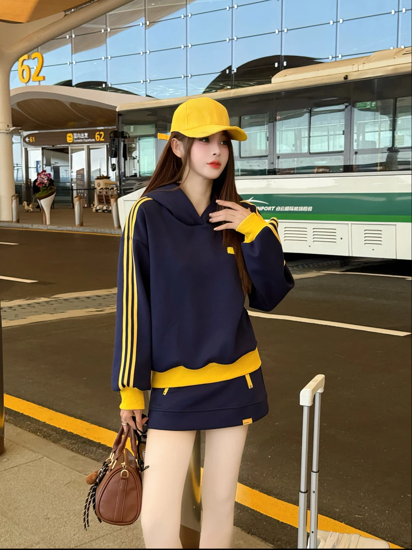 【十一家】原创条纹加绒保暖连帽卫衣羽绒服马甲半裙三件套VV111511