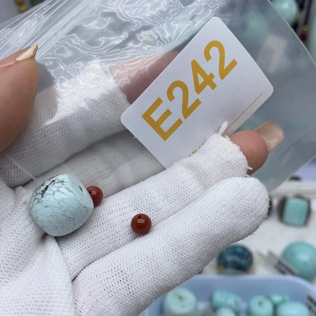 南红玛瑙未镶嵌珠宝奇石