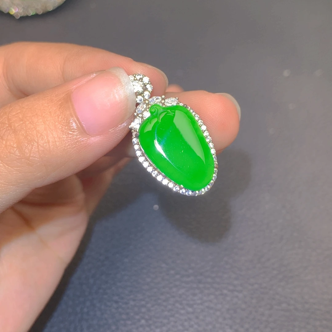 翡翠银S925镶嵌颈饰1