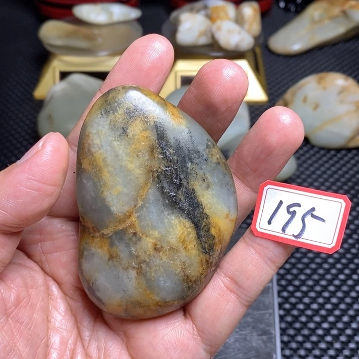 未镶嵌和田玉把件195