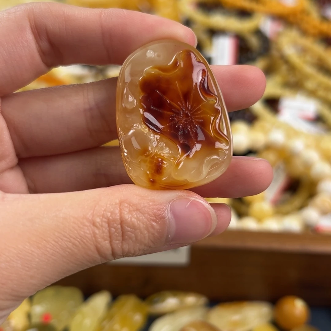琥珀未镶嵌珠宝奇石