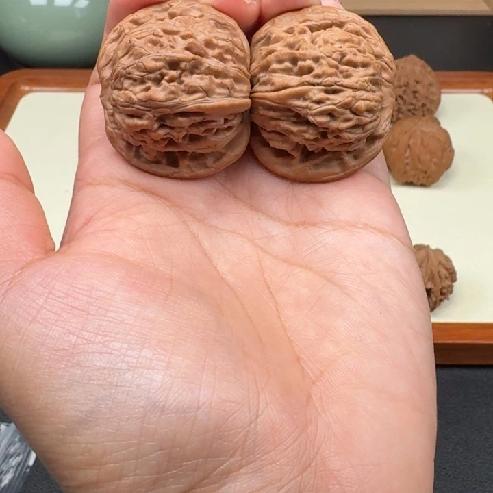 文玩核桃把件全品汉高楼39