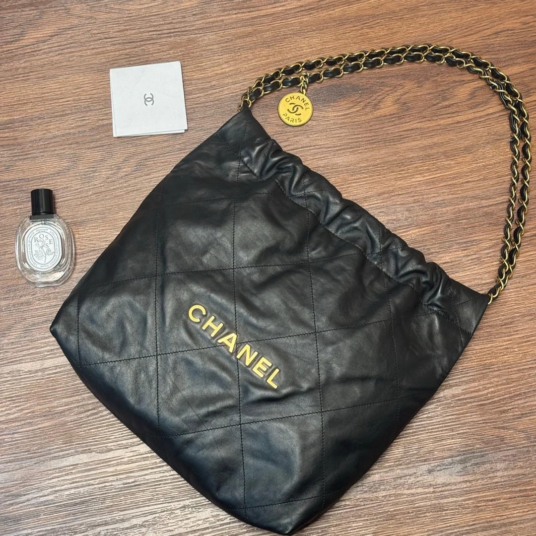 95新 Chanel/香奈儿 Chanel 黑金 牛皮 22bag小号/645924422