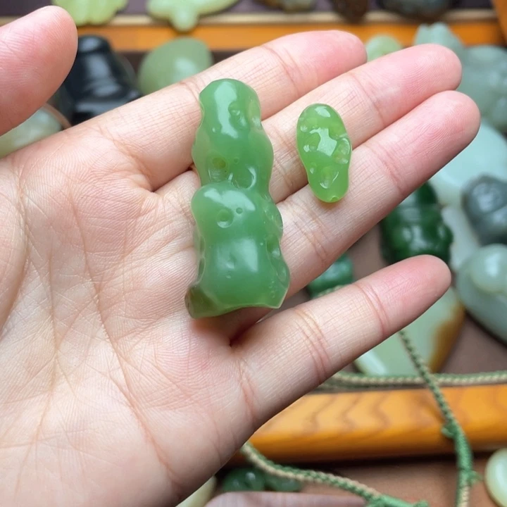 【闪购商品】颈饰未镶嵌和田玉G**g定制