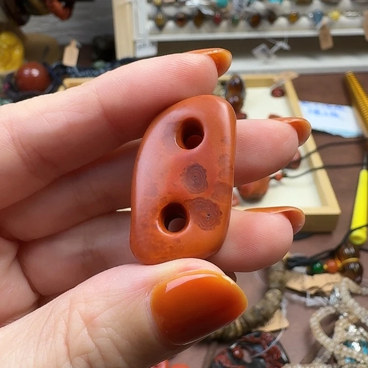 荼***荼翡翠散珠翡翠随形原石手工打造