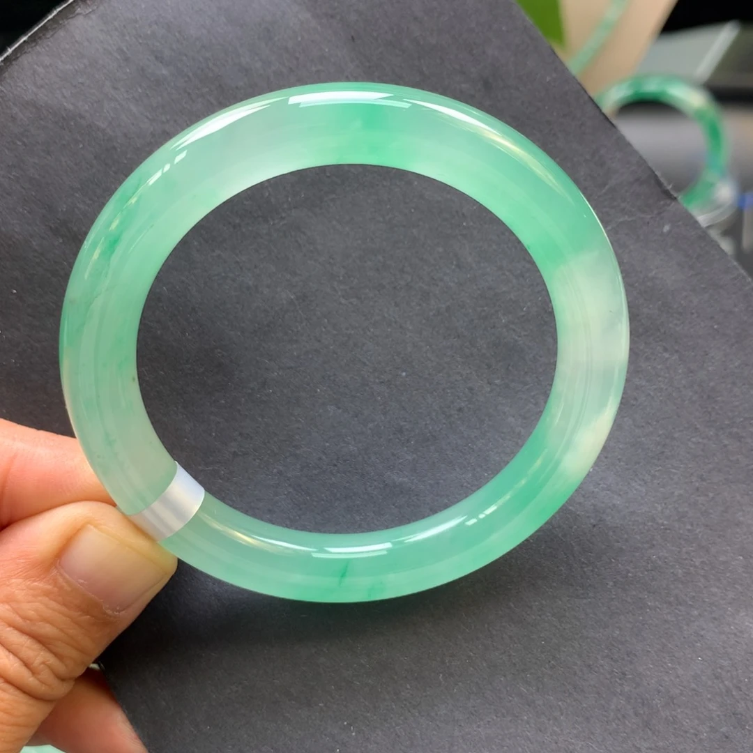 石英质玉手镯未镶嵌6号