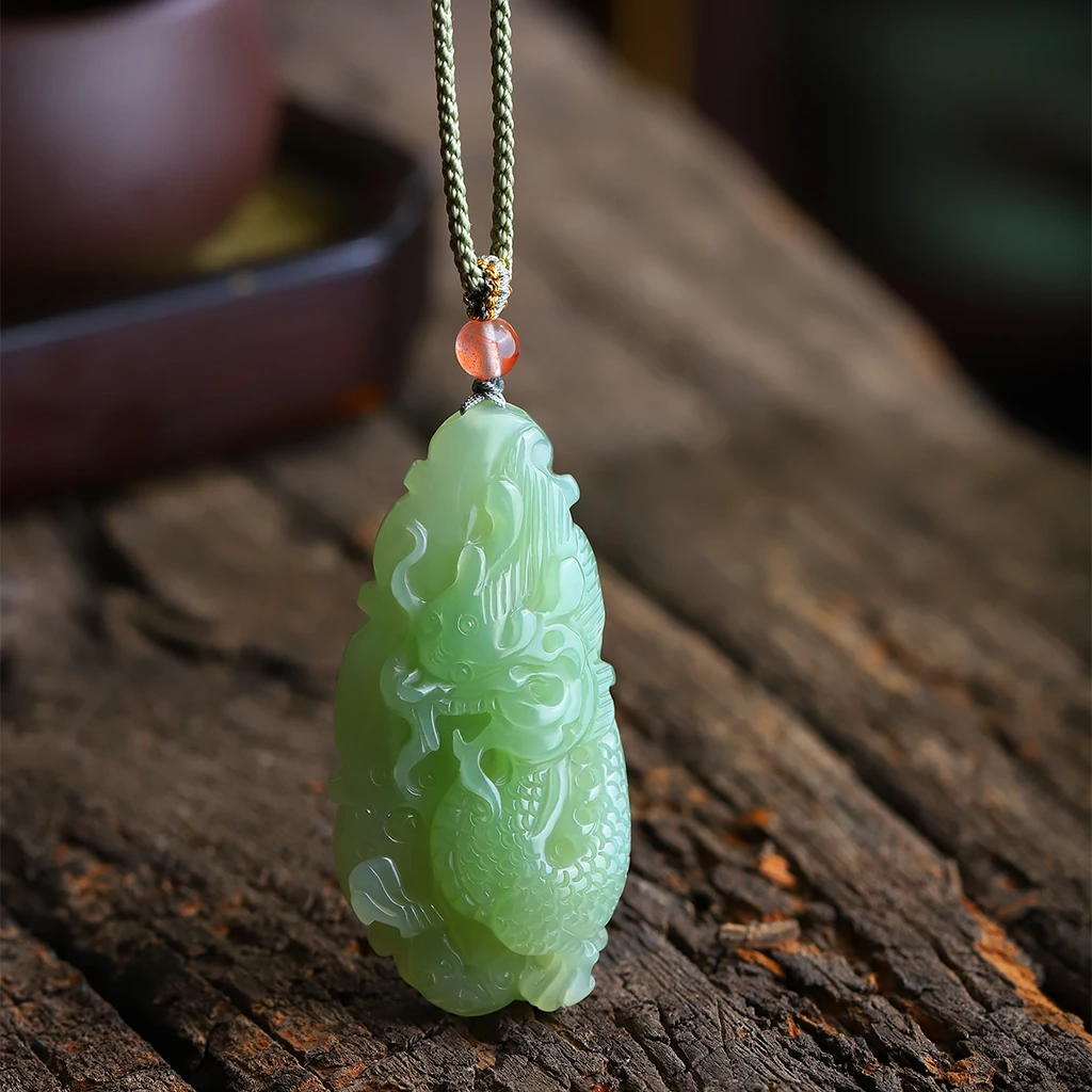 【孤品收藏】天然和田玉翠青龙吊坠手工雕刻男士项链正宗生肖龙