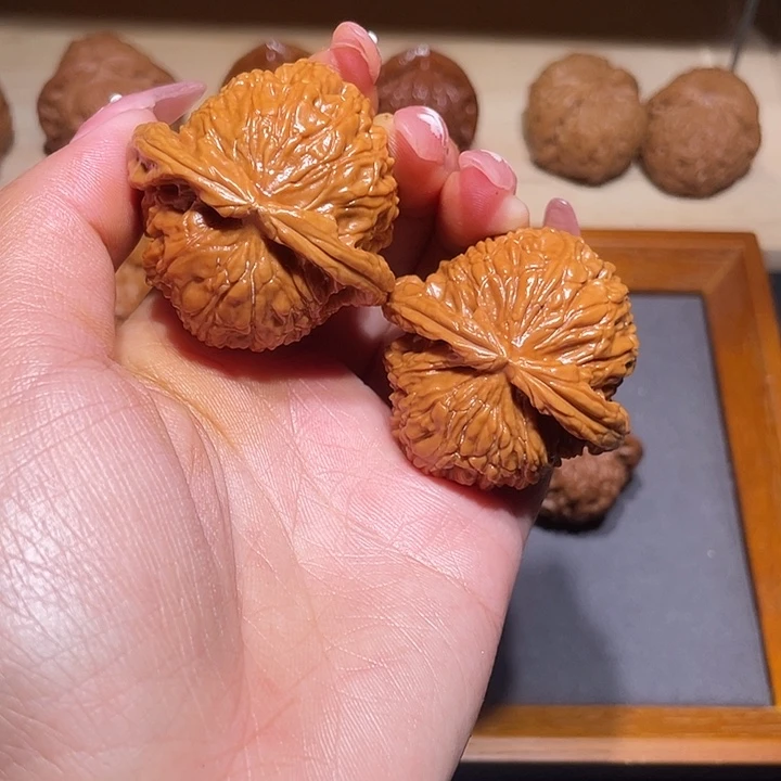 吊坠文玩核桃42白狮子