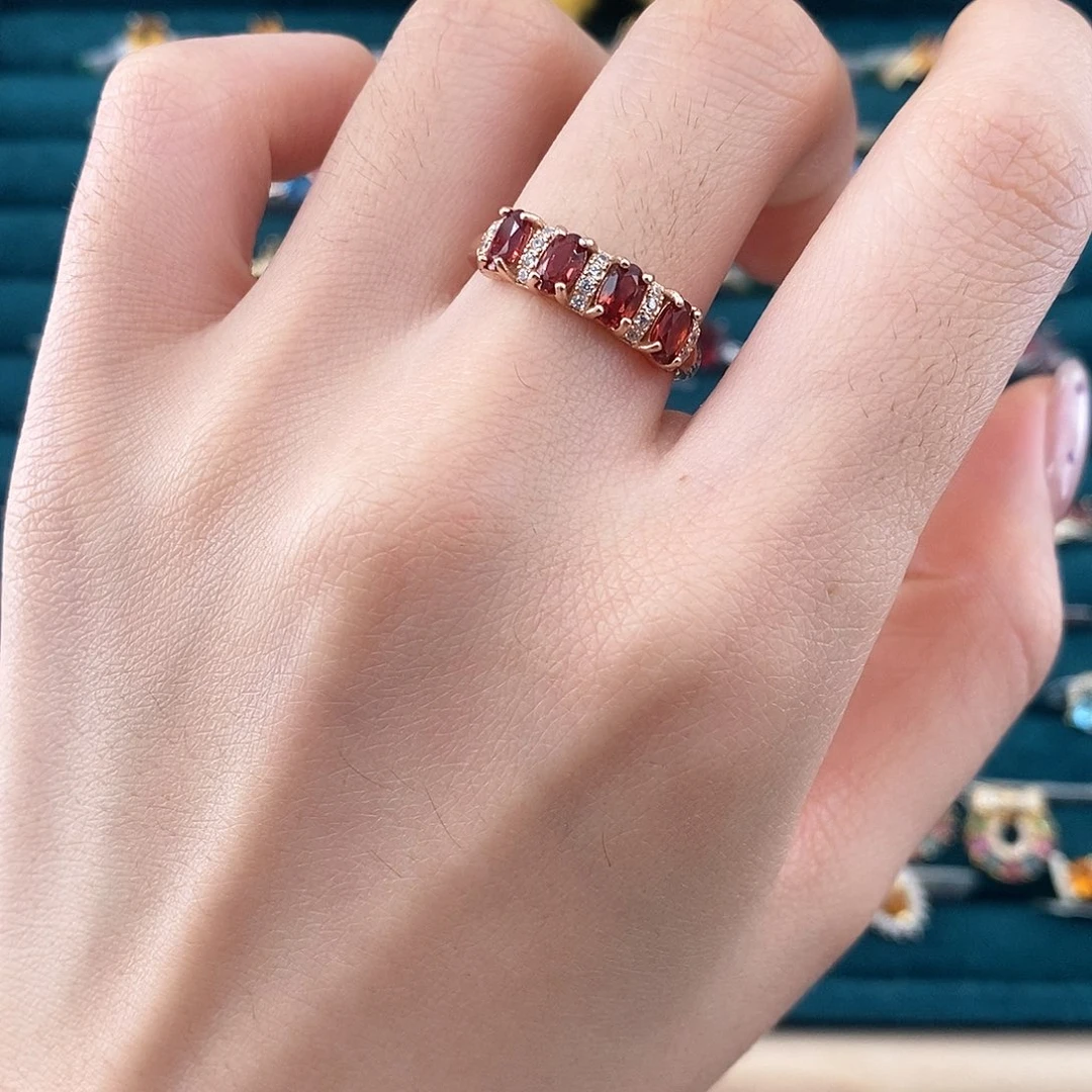 银S925镶嵌戒指石榴石戒指