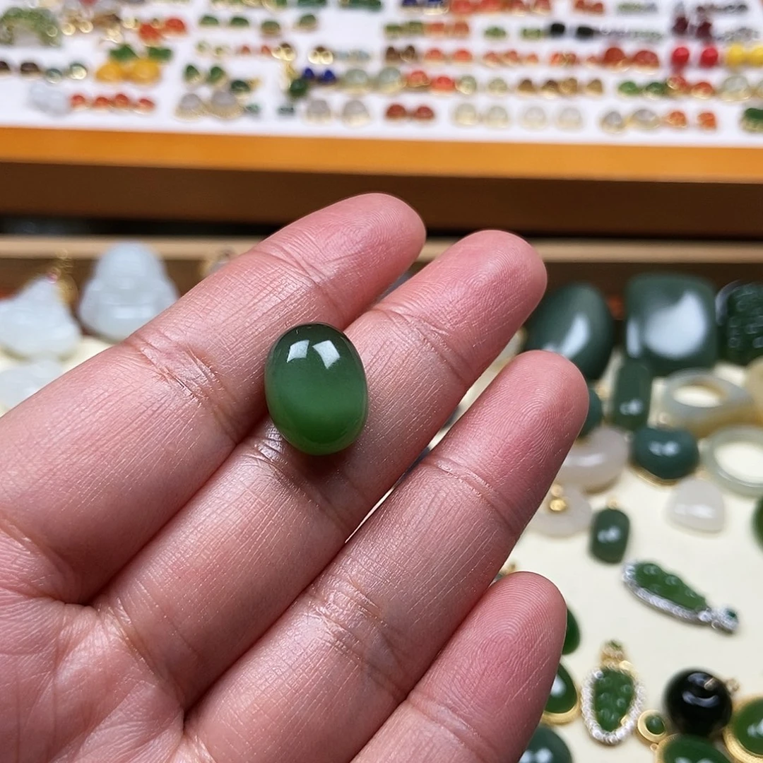 和田玉吊坠未镶嵌