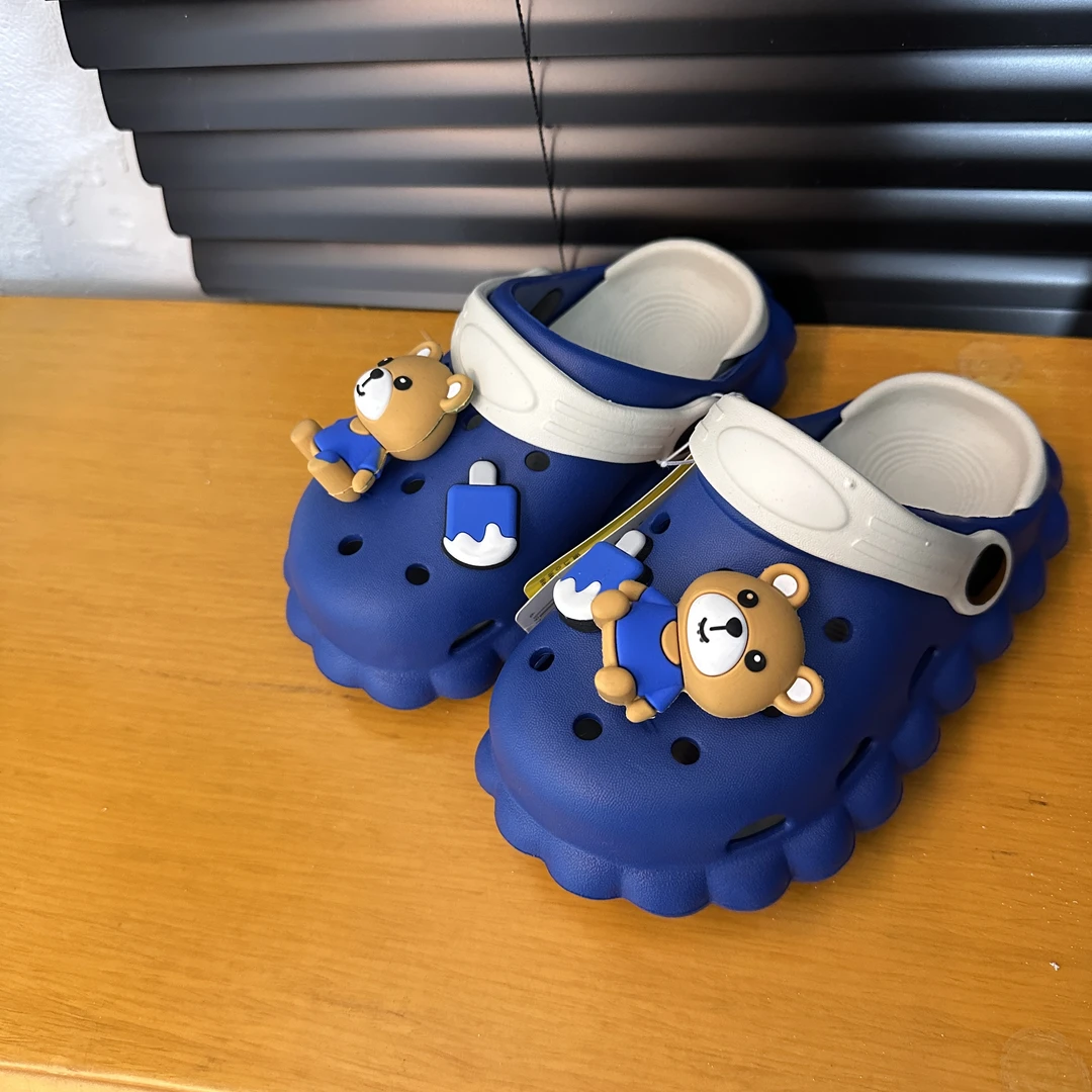 3788男女童时尚洋气潮流百搭夏季凉鞋洞洞鞋