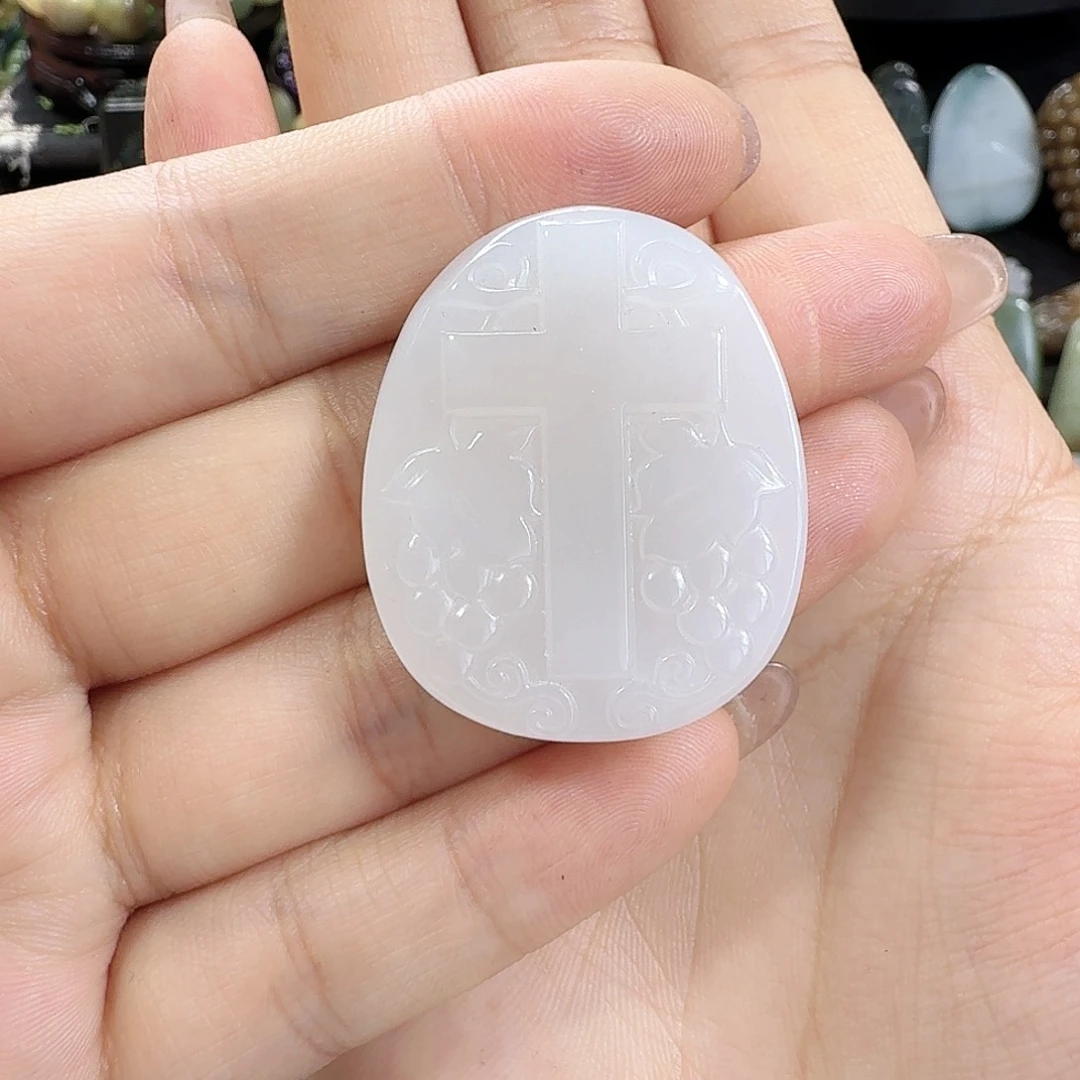 颈饰未镶嵌和田玉