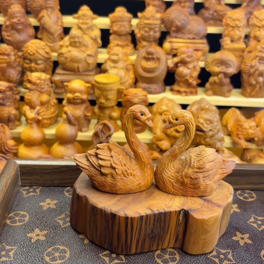 昵***启柏木（崖柏）崖柏3件，一物一拍