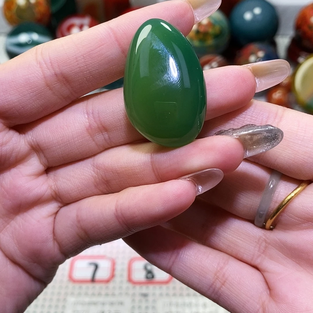 夕***红玛瑙/玉髓未镶嵌珠宝奇石